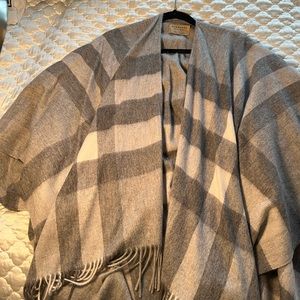 Burberry plaid poncho in size M